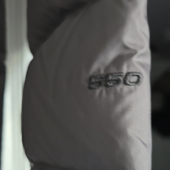 The North Face Black Puffer Jacket Kids 14/16 - Picture 5 of 11